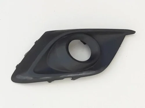 mazda-3-iii-bm-ramka-halogenu-prawy-przod-13-16-bhr1-50c11-ed-car.pl-51617