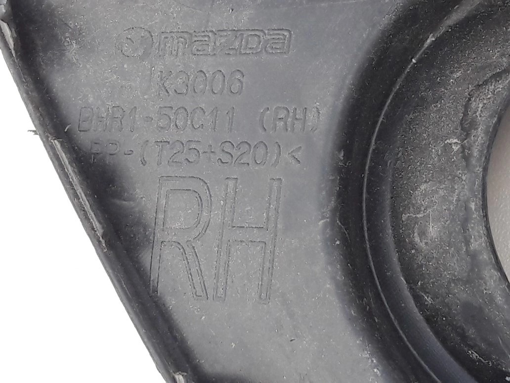 mazda-3-iii-bm-ramka-halogenu-prawy-przod-13-16-bhr1-50c11-ed-car.pl-51617