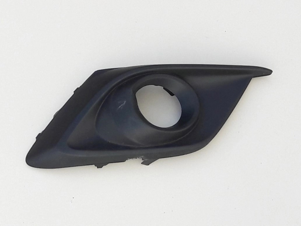 mazda3-iii-bm-ramka-halogenu-prawy-przod-13-16-bhr1-50c11-ed-car.pl-93557