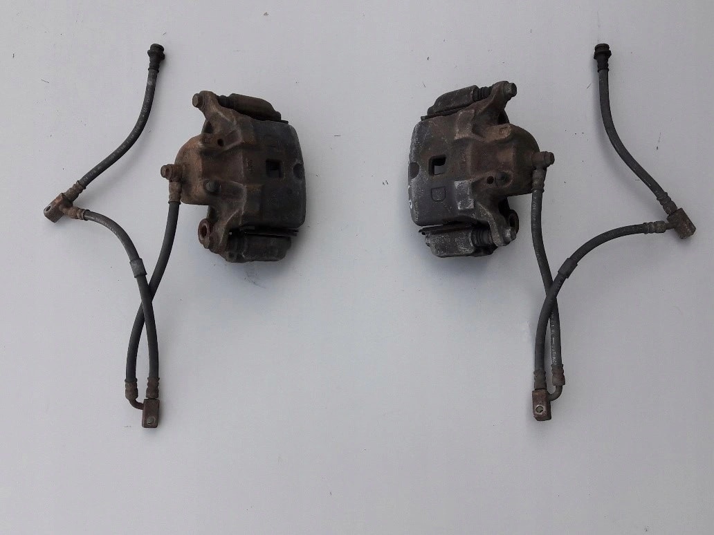 nissan-350z-infiniti-g35-coupe-zacisk-przod-02-00005-ed-car.pl