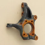 Mazda MX30 zwrotnica prawy przód przednia 20-22