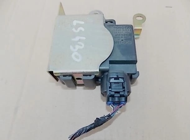 lexus-ls-f3-ls430-modul-sterownik-alarmu-00-06-89040-50010-ed-car.pl-72981