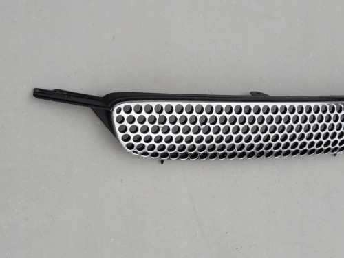 toyota-corolla-viii-e11-atrapa-grill-przod-97-99-53111-02060-53111-02070-ed-car.pl