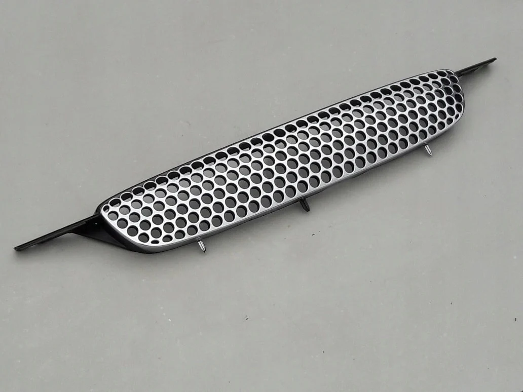 toyota-corolla-viii-e11-atrapa-grill-przod-97-99-53111-02060-53111-02070-ed-car.pl-67460