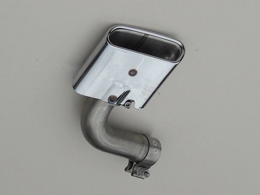 volvo-v40-ii-koncowka-tlumika-chrom-lewy-tyl-12-31330388-31316882-ed-car.pl