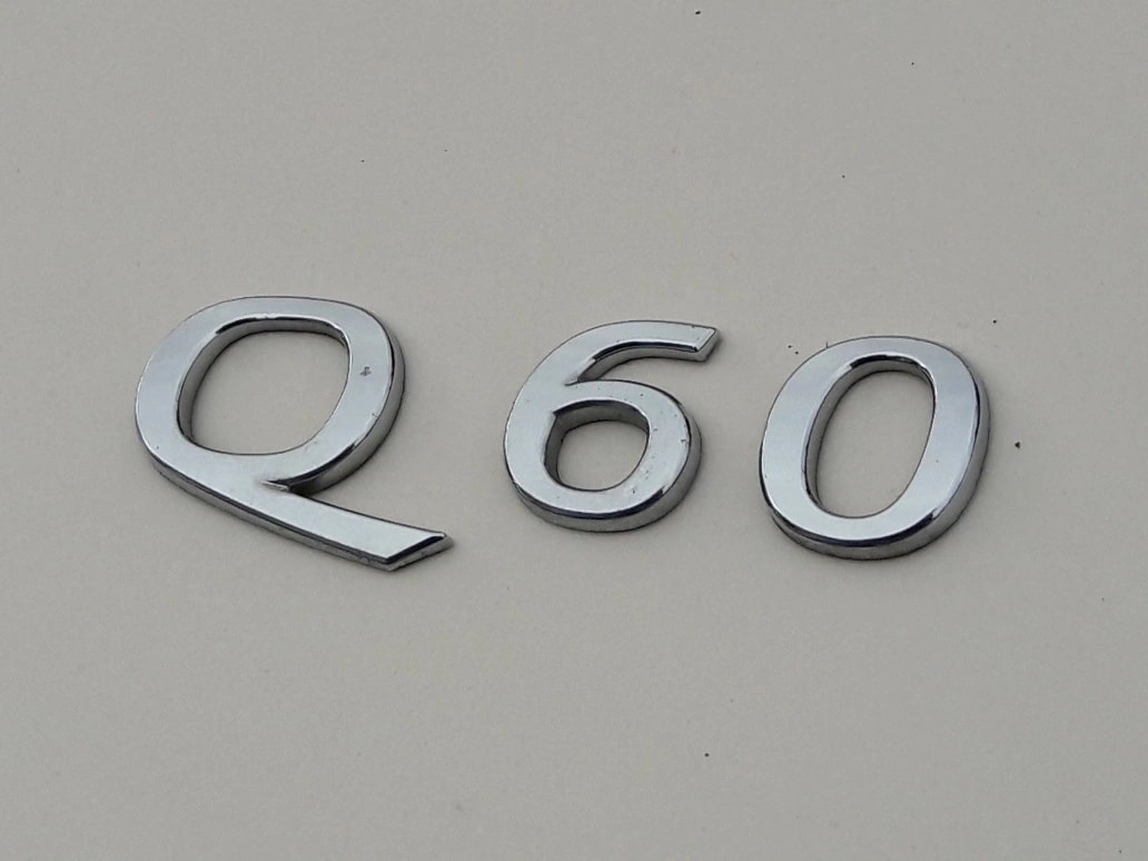 infiniti-q60-cabrio-emblemat-klapy-tyl-tylnej-09-84890-jj50a-ed-car.pl