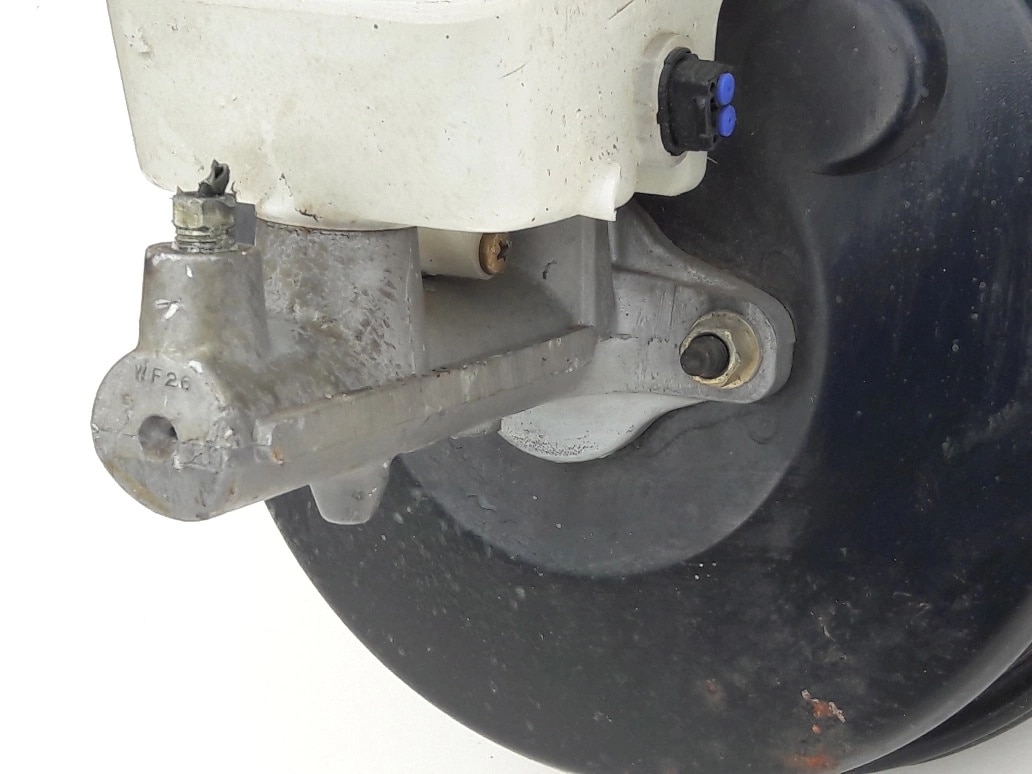 lexus-ls-f3-ls430-servo-serwo-hamulca-00-06-brak-informacji-ed-car.pl