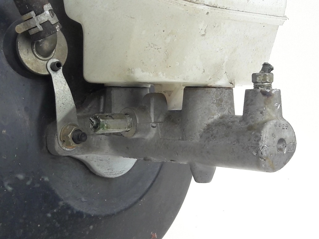 lexus-ls-f3-ls430-servo-serwo-hamulca-00-06-brak-informacji-ed-car.pl