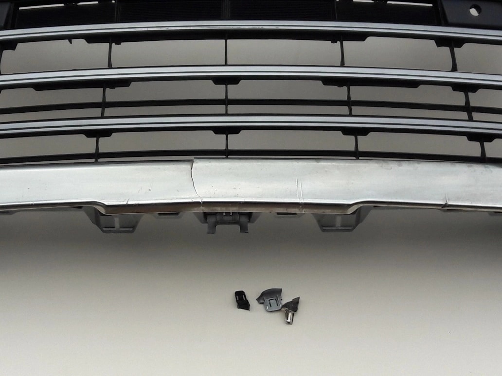 lexus-lx570-lx450-atrapa-grill-zderzaka-przod-15-53101-60570-53101-60a50-ed-car.pl