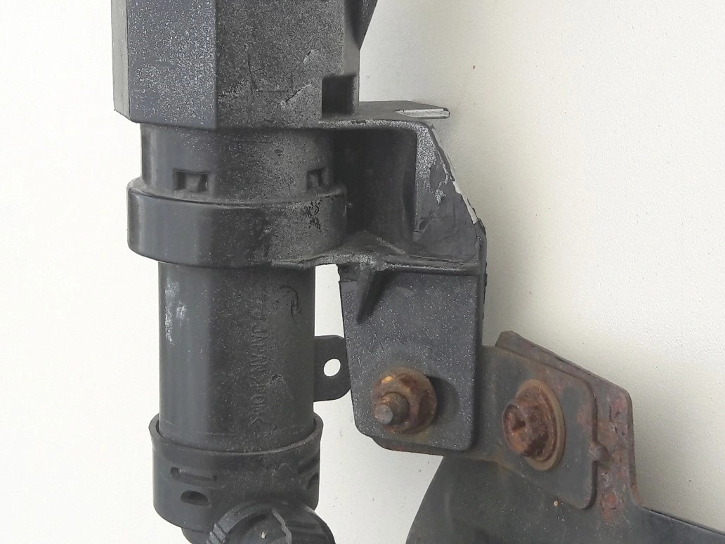 murano-z50-lewy-spryskiwacz-reflektora-lampy-03-08-63800-koito-ed-car.pl