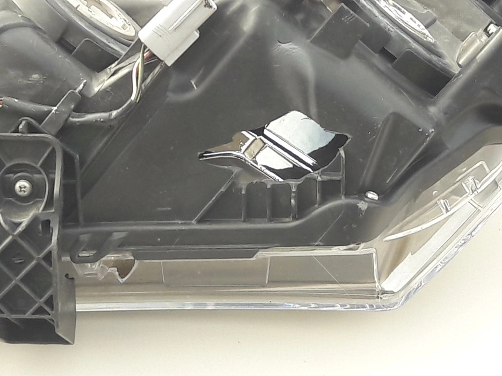 corolla-xi-e16-e18-lampa-reflektor-prawy-przod-13-81110-02e71-00-ed-car.pl