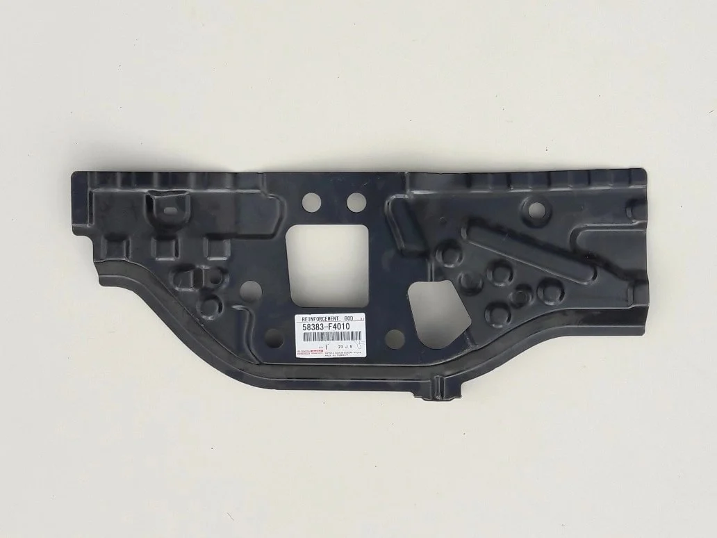 toyota-c-hr-chr-lift-oslona-pas-prawy-tyl-19-22-a58383-f4010-ed-car.pl