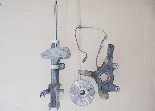 honda-cr-v-iii-lift-zwrotnica-piasta-lewy-przod-brak-informacji-ed-car.pl