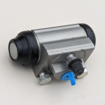 Toyota Yaris II cylinderek hamulcowy lewy tył 05-