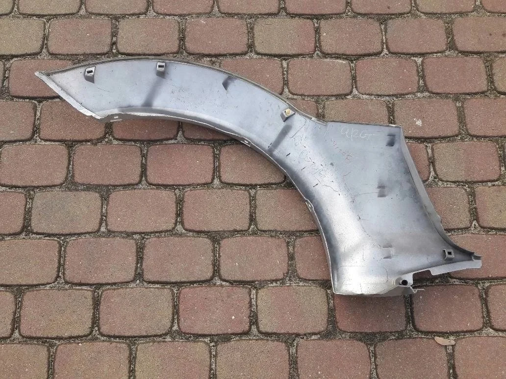 suzuki-jimny-iii-listwa-blotnika-lewy-tyl-98-12-77650-81a00-ed-car.pl-4889729