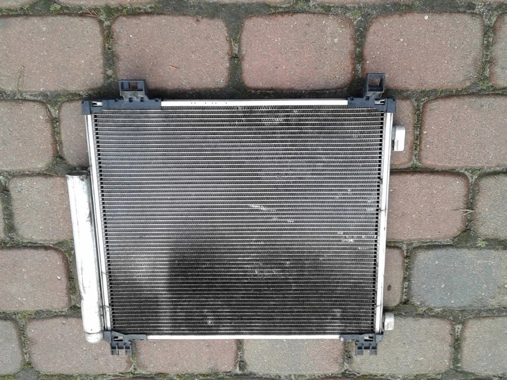 toyota-iq-chlodnica-klimatyzacji-klimy-08-16-brak-informacji-ed-car.pl-4860415