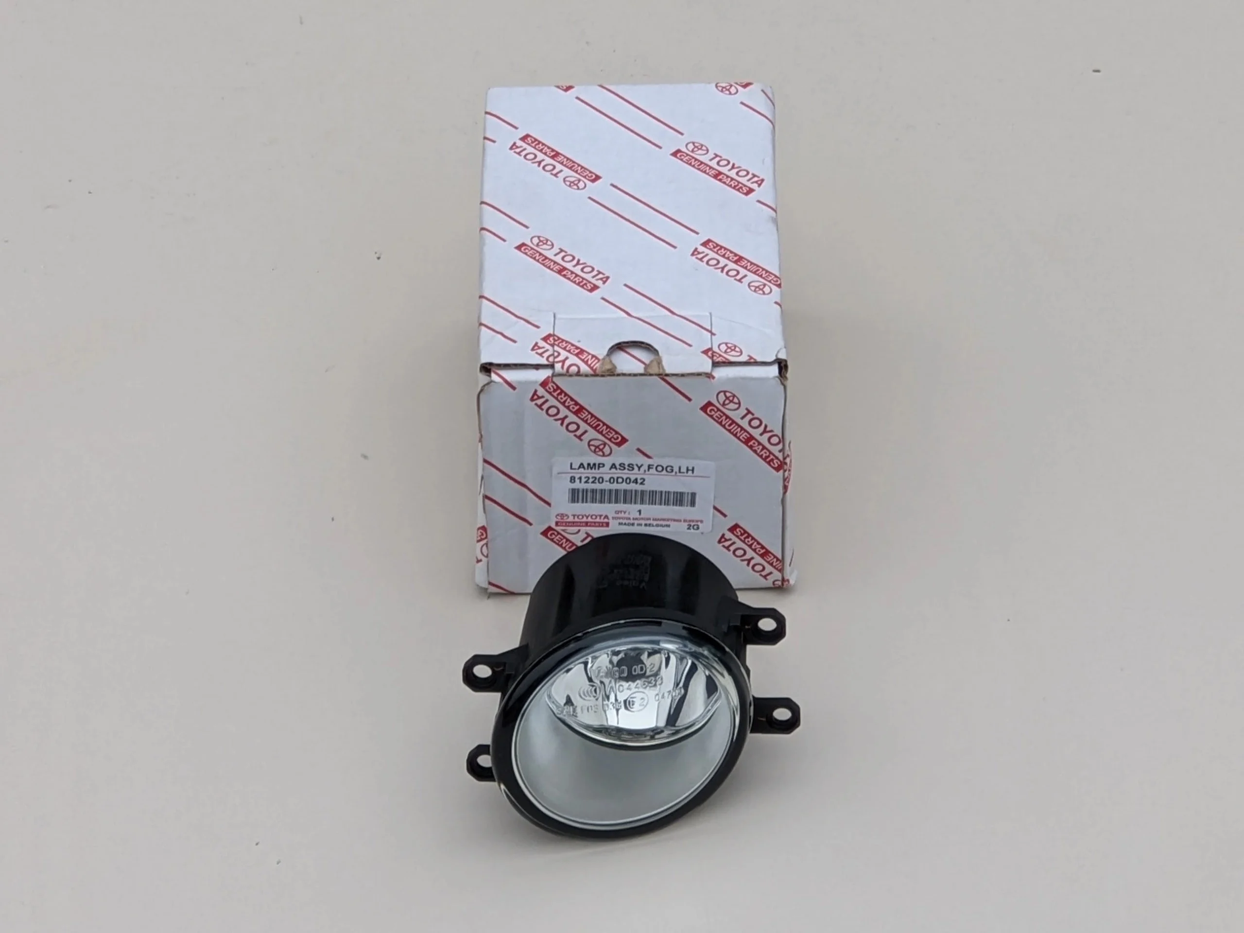 toyota-prius-iii-halogen-lewy-przod-09-15-a81220-0d042-ed-car.pl-5875652