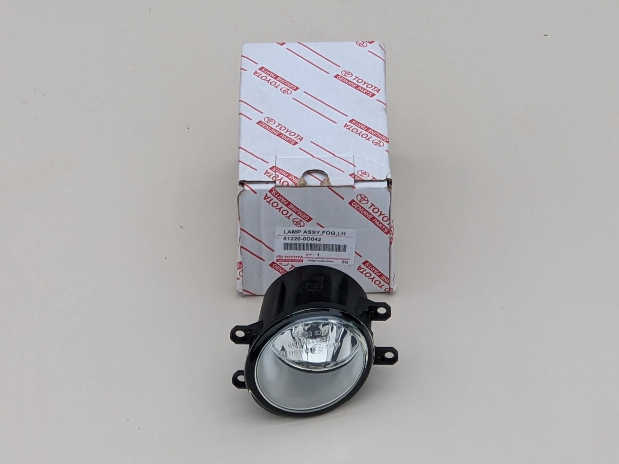 toyota-rav4-iii-halogen-lewy-przod-05-12-a81220-0d042-ed-car.pl-5875576