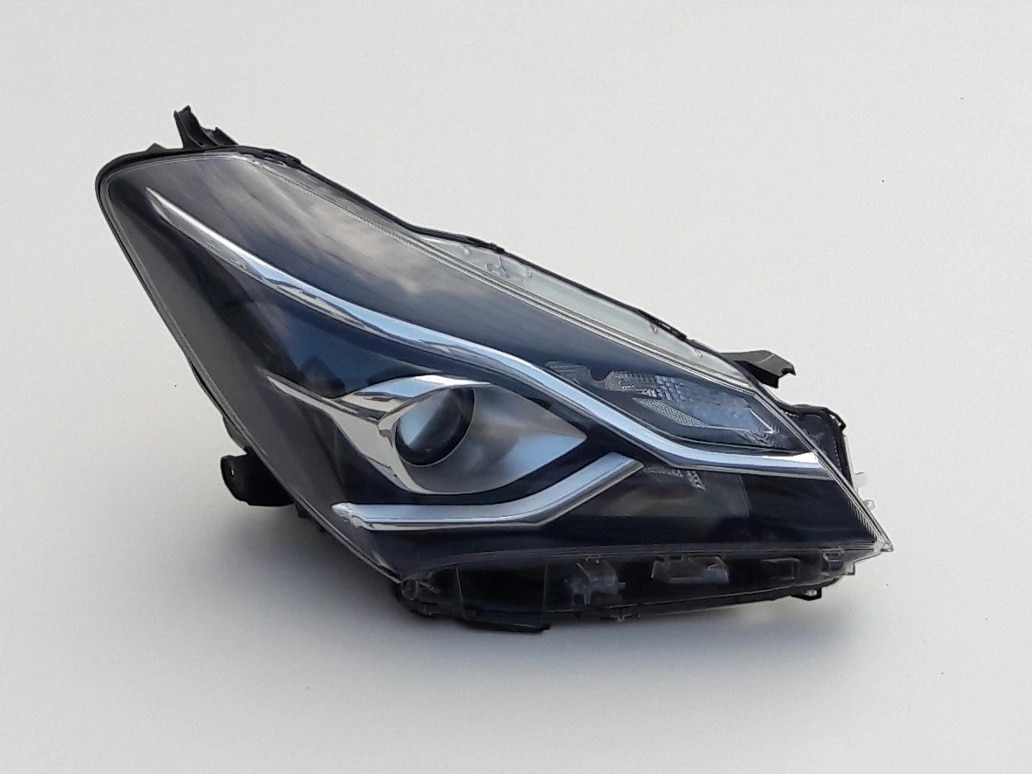 yaris-iii-2-lift-reflektor-lampa-prawy-przod-17-20-81130-0dj80-ed-car.pl-5907440