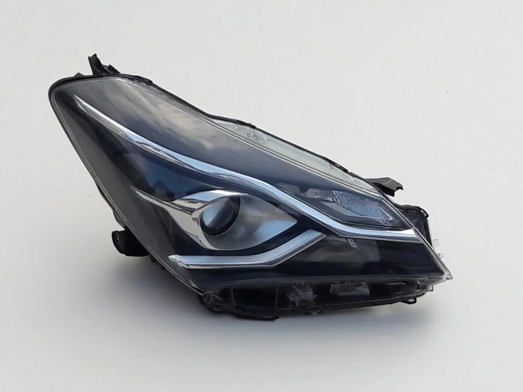 yaris-iii-2-lift-reflektor-lampa-prawy-przod-17-20-81130-0dj80-ed-car.pl-5907440