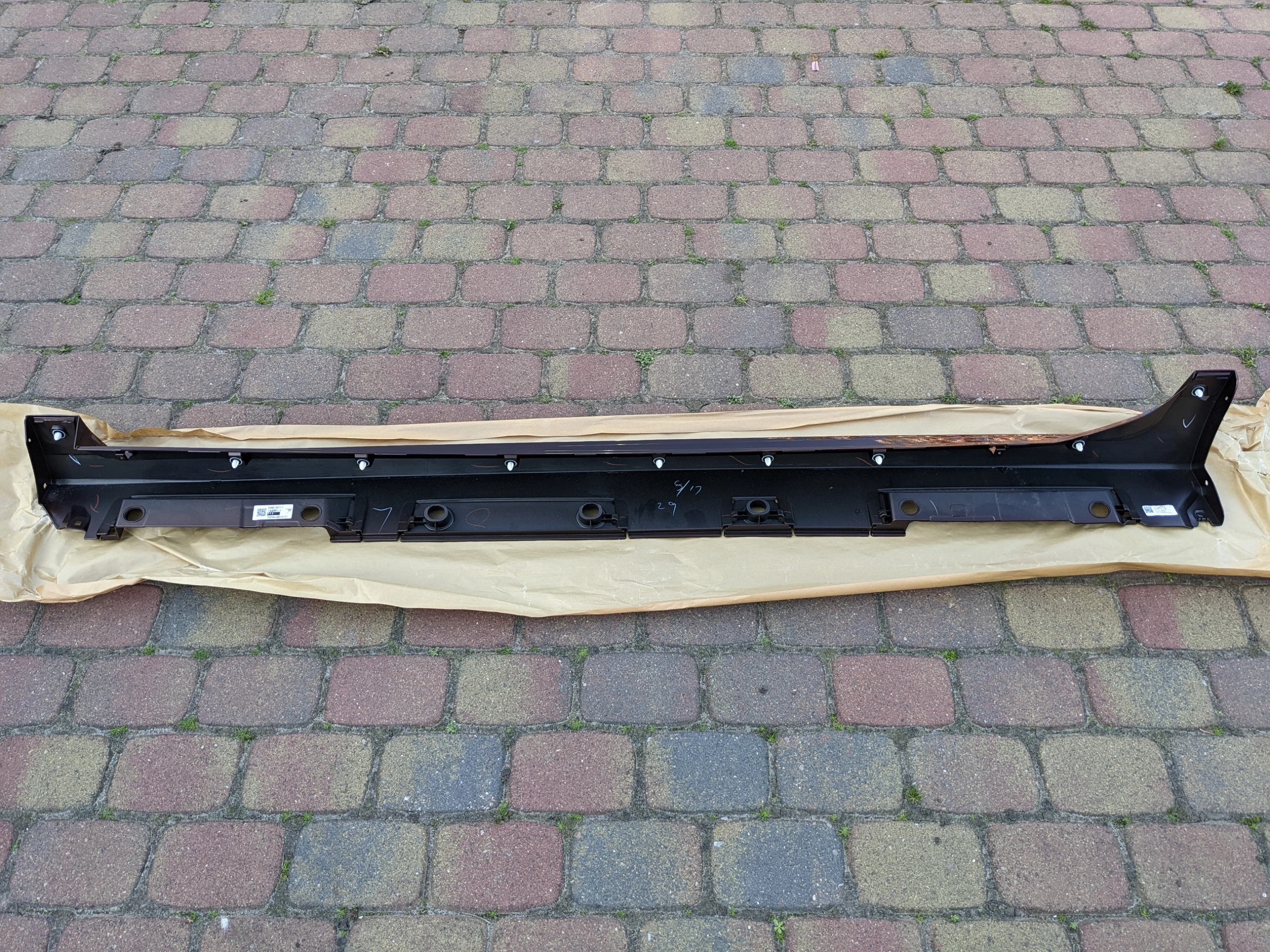 lexus-ct200h-lift-prawa-listwa-progowa-prog-17-75850-76010-e1-ed-car.pl-5935194