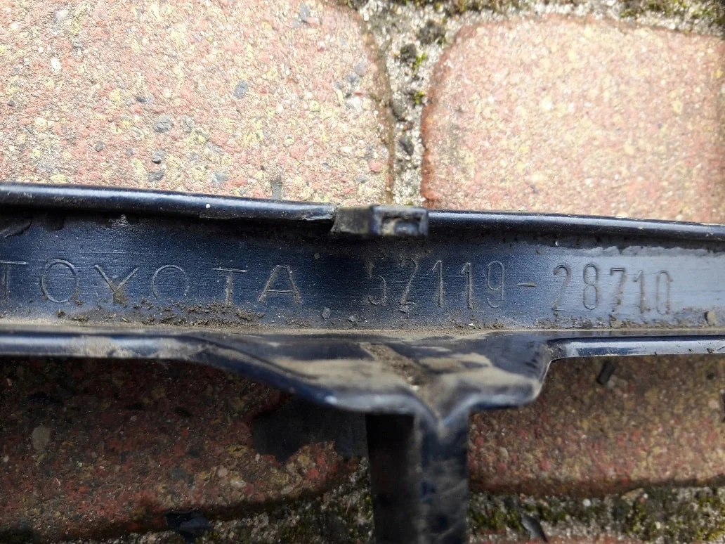 toyota-previa-ii-zderzak-przod-przedni-00-03-52119-28710-ed-car.pl-4860184