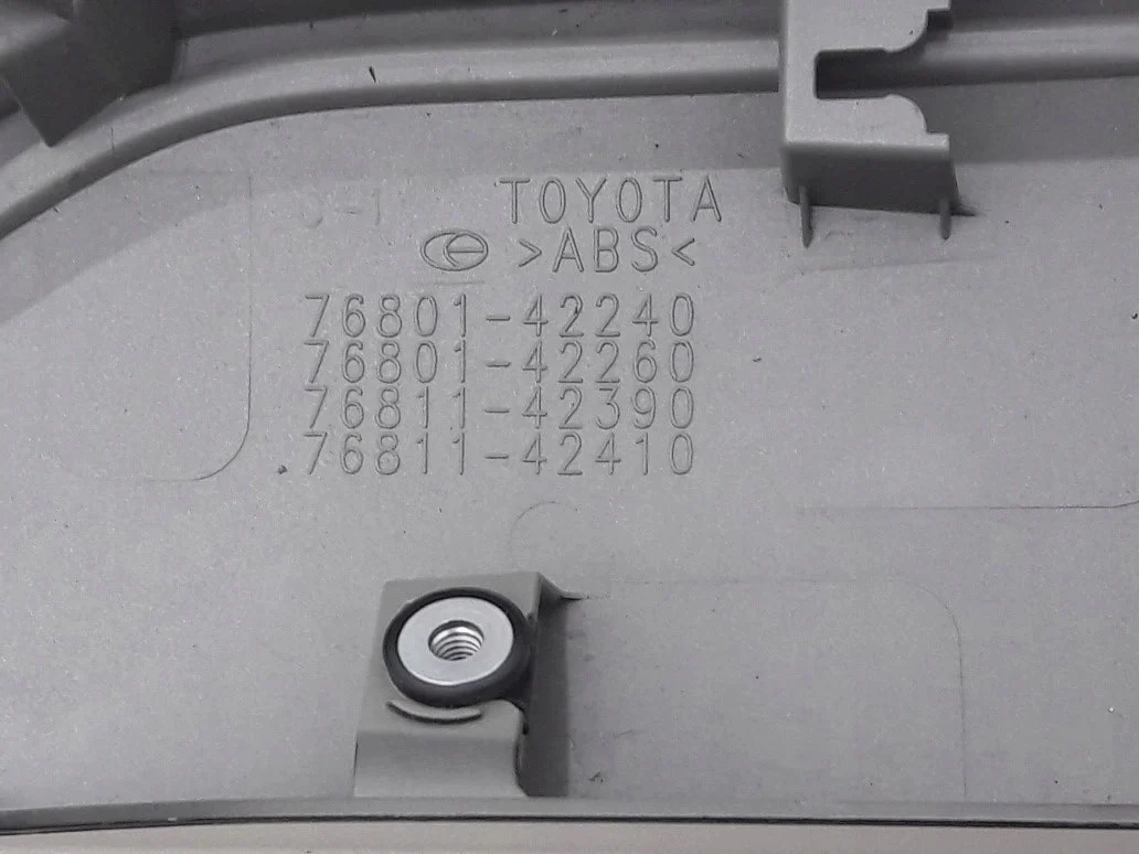 toyota-rav4-v-blenda-listwa-klapy-tyl-tylnej-18-22-76801-42904-ed-car.pl-4863124
