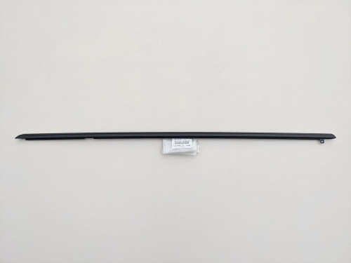 toyota-gt86-listwa-zgarniajaca-lewy-przod-16-20-su003-05660-ed-car.pl-5970240