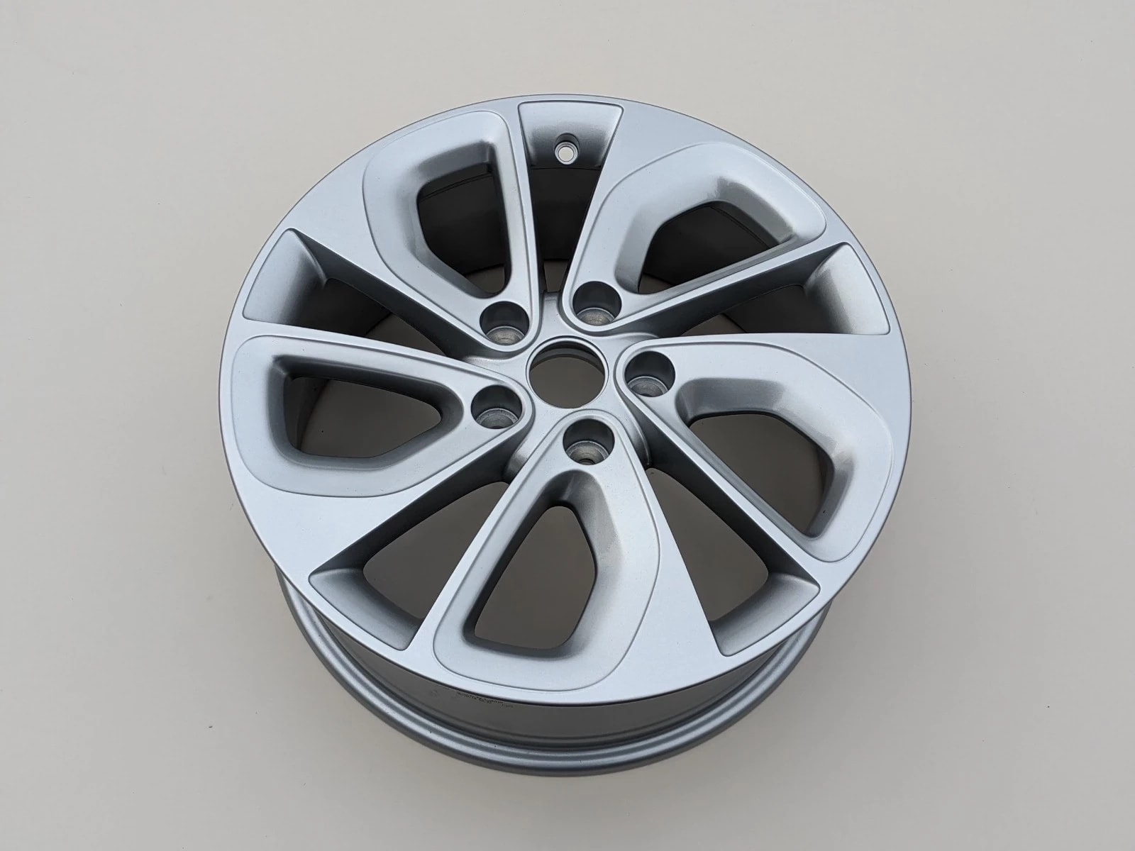 megane-iii-iv-felga-aluminiowa-7x17-ch5-47-et47-403006221r-ed-car.pl-5909370