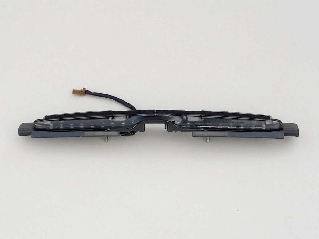 infiniti-g37-q60-cabrio-lampka-led-swiatlo-stopu-koito-286-23005-ed-car.pl-6085322