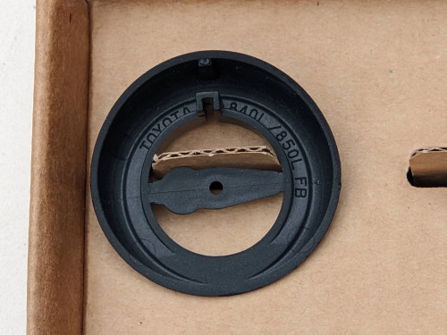 yaris-ii-ramka-czujnika-pdc-zderzaka-przod-05-11-pz464-b0426-hu-ed-car.pl-6069422