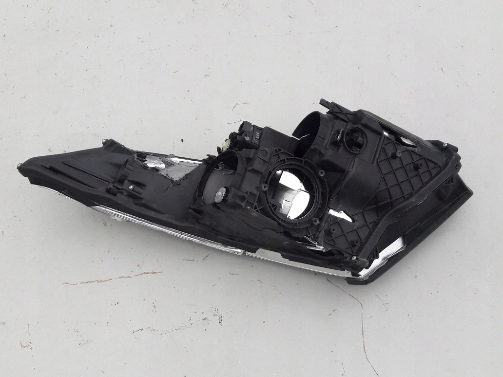 nissan-gtr-gt-r-xenon-reflektor-lewy-lampa-przod-100-63954-ed-car.pl-4866188