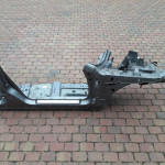 Infiniti M30 M35 M37 Q70 podłużnica ćwiartka prawa