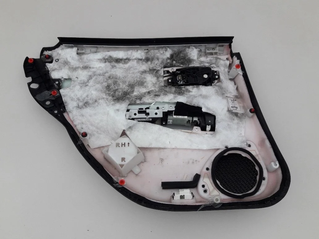 infiniti-m30-m35-m37-q70-tapicerka-drzwi-prawy-tyl-82976-1ma0a-ed-car.pl-6127063