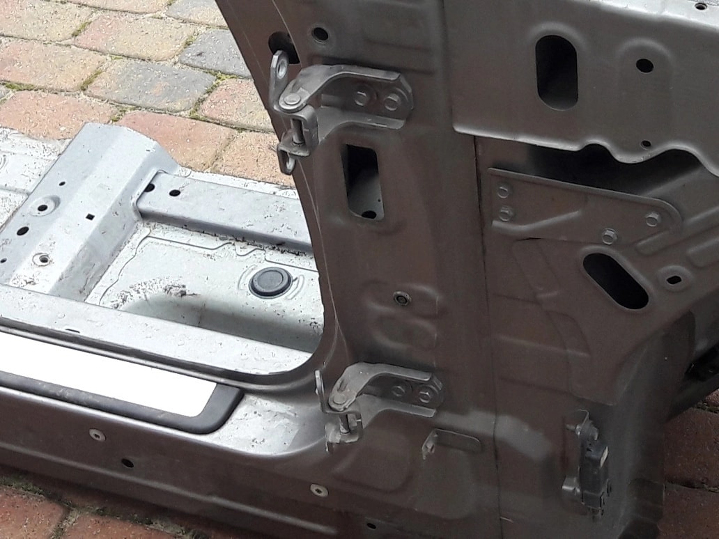 infiniti-m30-m35-m37-q70-zawias-drzwi-prawy-przod-80400-1ma0a-ed-car.pl-6126192