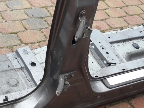 infiniti-m30-m35-m37-q70-zawias-drzwi-prawy-tyl-82400-1ma0a-82420-1ma0a-ed-car.pl-6126193