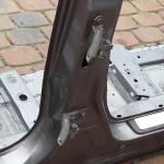 Infiniti M30 M35 M37 Q70 zawias drzwi prawy tył