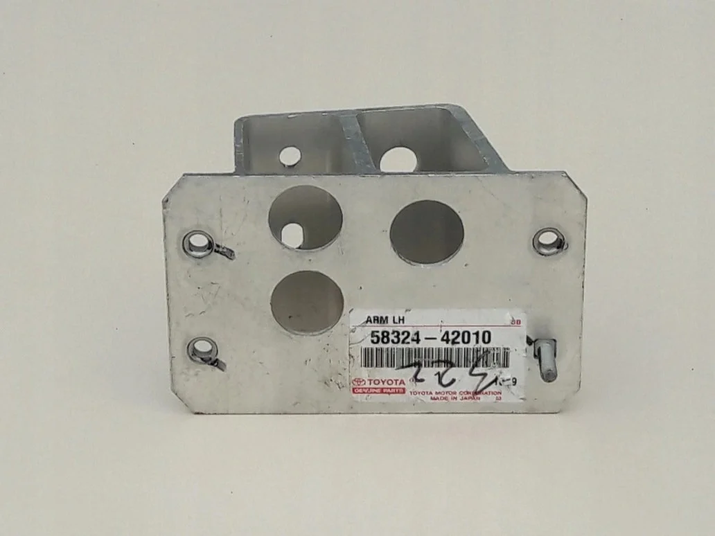 toyota-rav4-iii-strefa-zgniotu-lewy-tyl-05-12-a58324-42010-lh-ed-car.pl-4947169