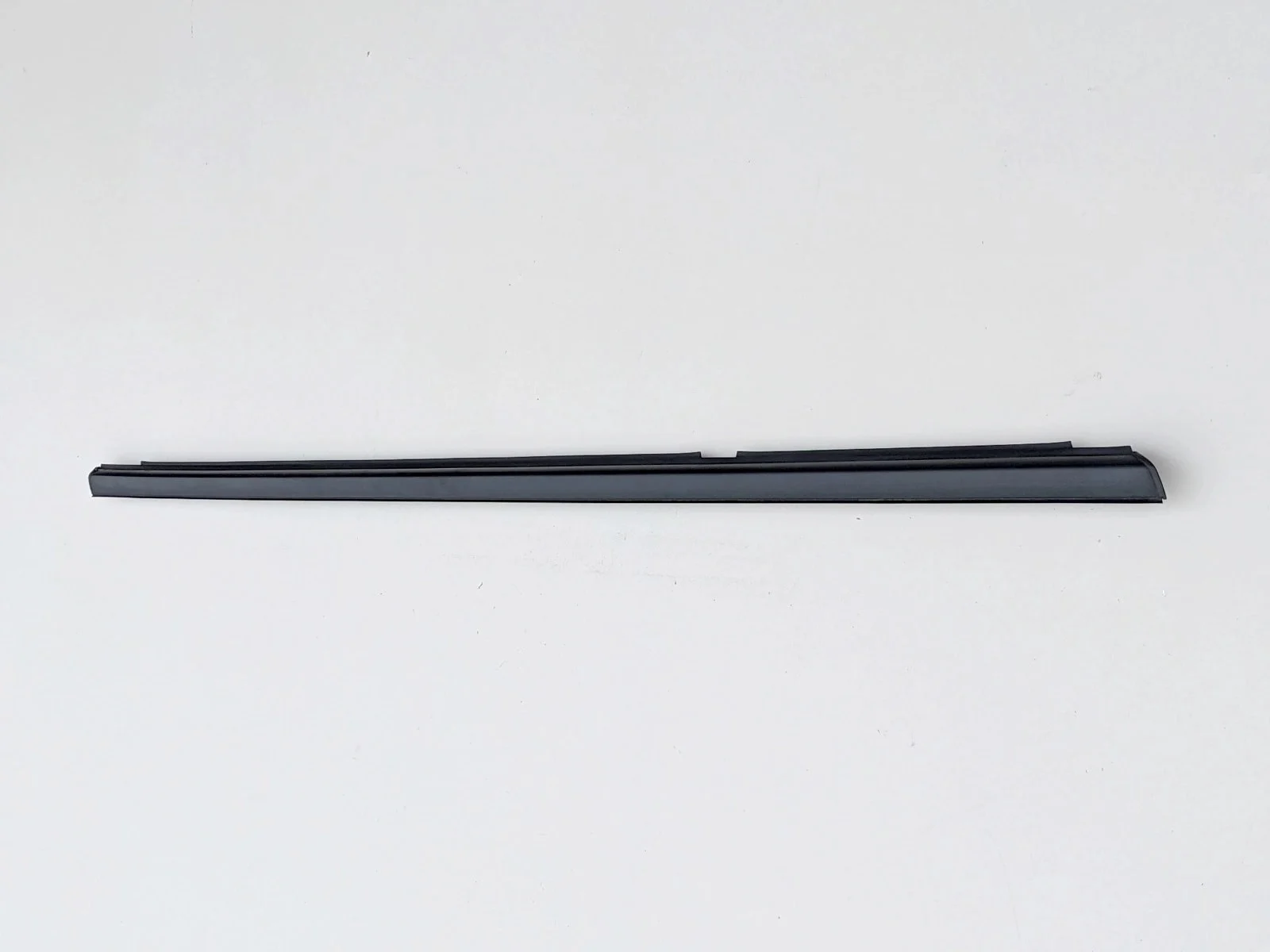 grand-vitara-xl7-listwa-zgarniajaca-lewy-tyl-00-05-83840-52d00-8384052d00-ed-car.pl-4858734