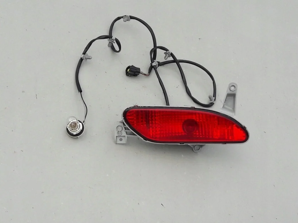 hyundai-i30-lift-kombi-lampka-zderzaka-prawy-tyl-92401-2r3-ed-car.pl-4864131
