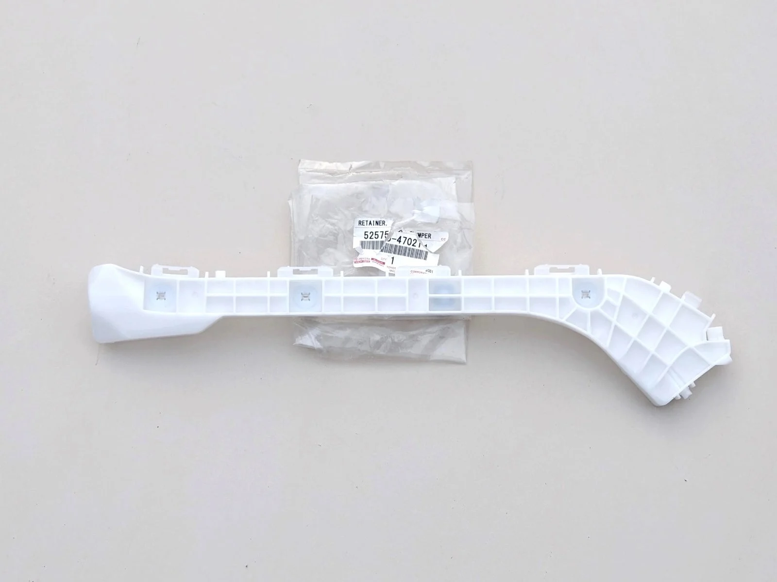 prius-iii-plug-in-i-slizg-zderzaka-prawy-tyl-12-16-a52575-47021-a52575-47020-ed-car.pl-5619247
