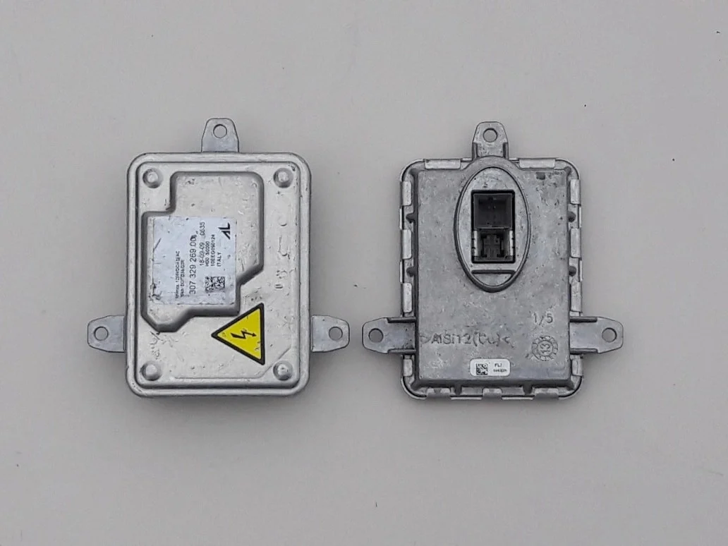przetwornica-lampy-xenon-130732926900-130732926900-ed-car.pl-4859126