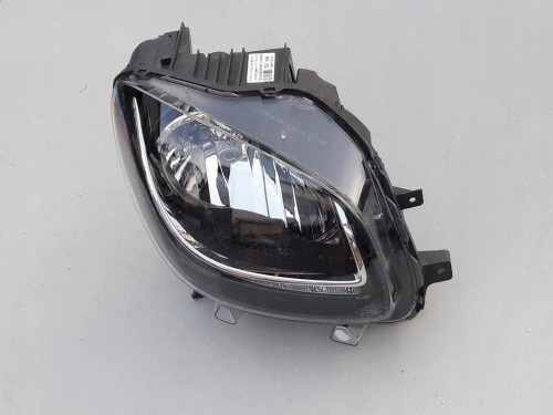 smart-fortwo-forfour-453-reflektor-prawy-przod-led-a4538201839-l90049485-ed-car.pl-4862394