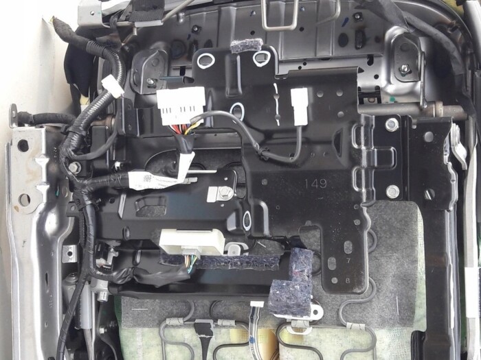 prod_4861321_3_8c1a3fa13_large-ed-car.pl.jpg