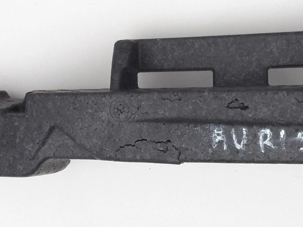 toyota-auris-ii-absorber-zderzaka-przod-12-15-a52611-02260-ed-car.pl-4866201