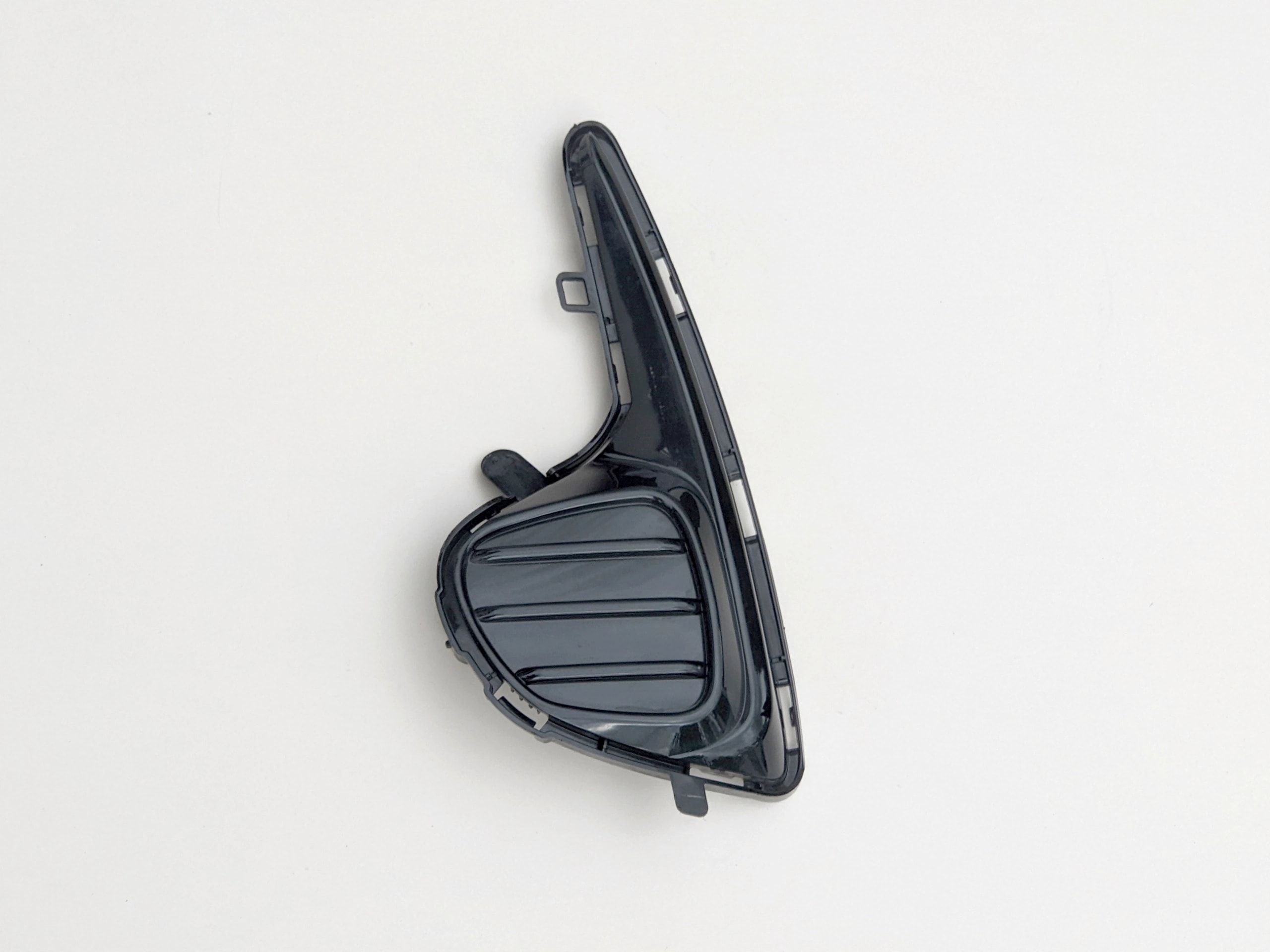 yaris-iii-2-lift-zaslepka-zderzaka-lewy-przod-17-a81482-0d330-ed-car.pl-5958898