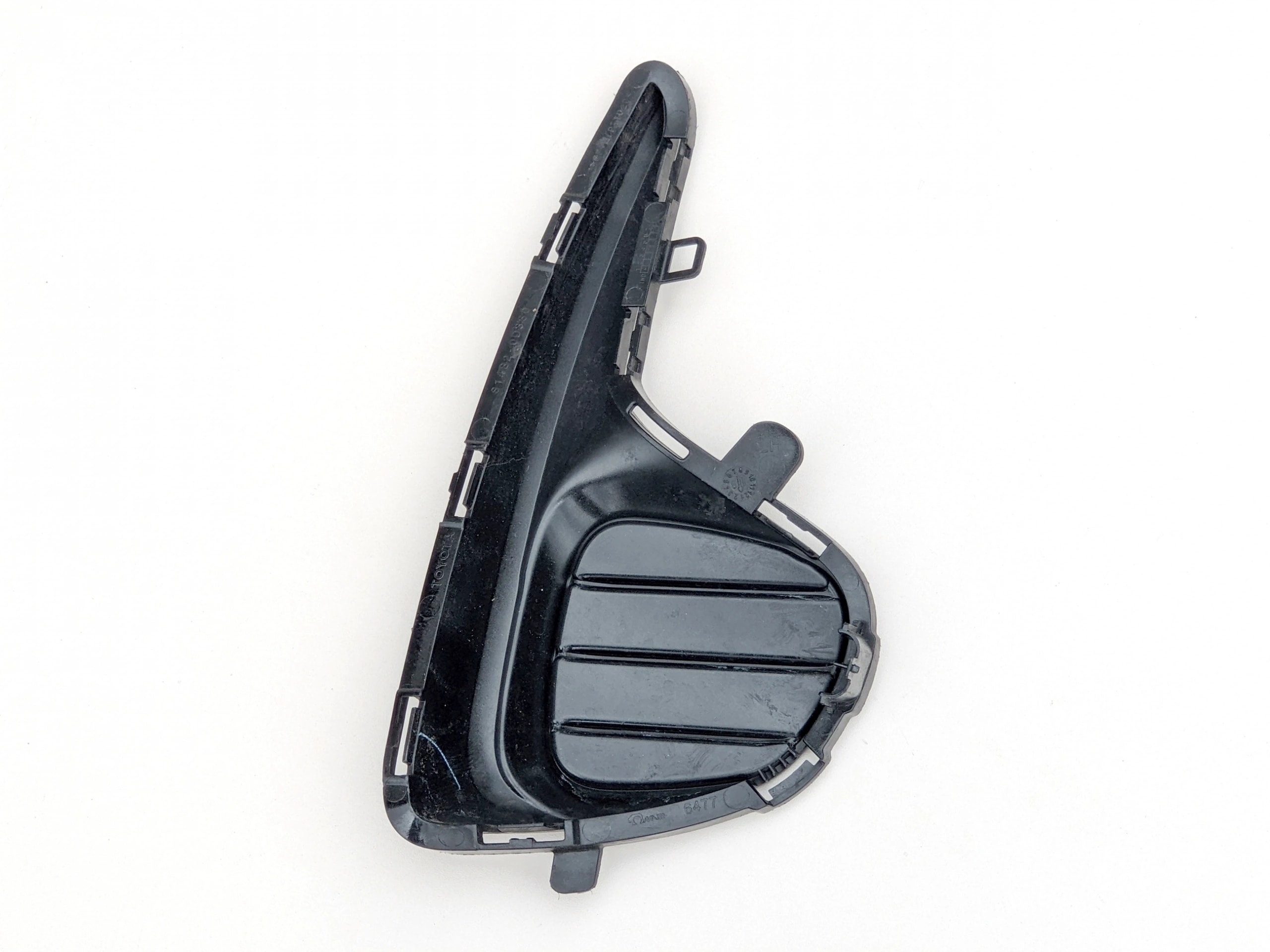 yaris-iii-2-lift-zaslepka-zderzaka-lewy-przod-17-a81482-0d330-ed-car.pl-5958898