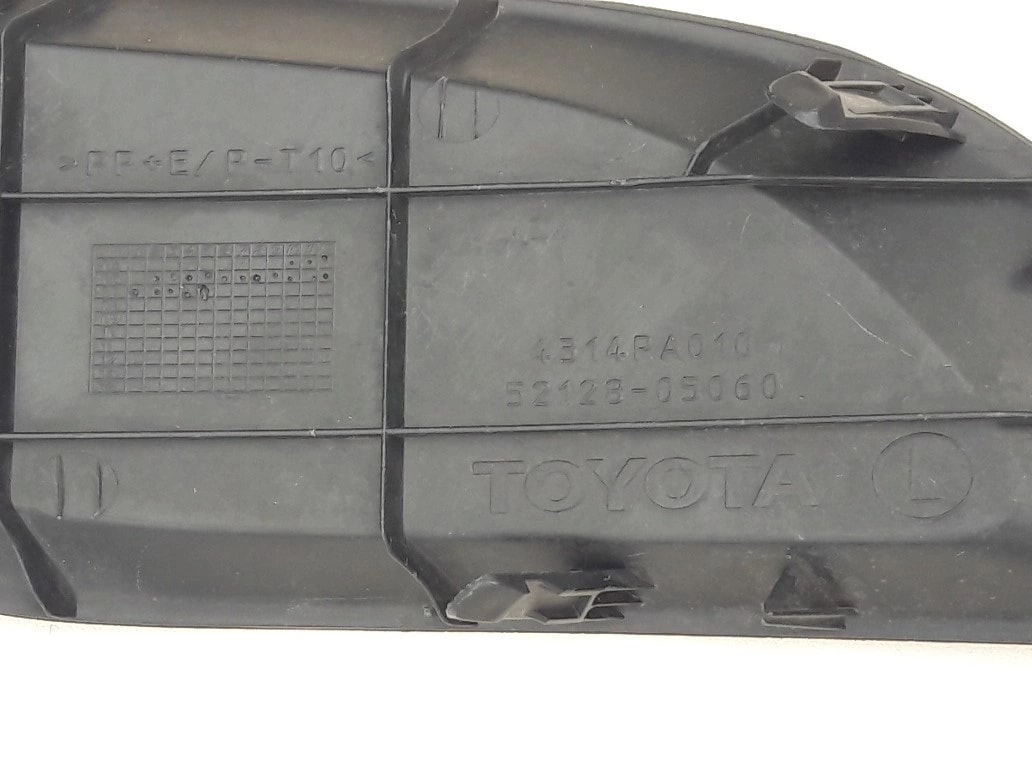 avensis-t25-lift-zaslepka-zderzaka-lewy-przod-06-a52128-05060-ed-car.pl-6200888