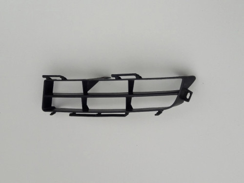 avensis-verso-zaslepka-zderzaka-lewy-przod-01-07-a53113-44080-ed-car.pl-6216181