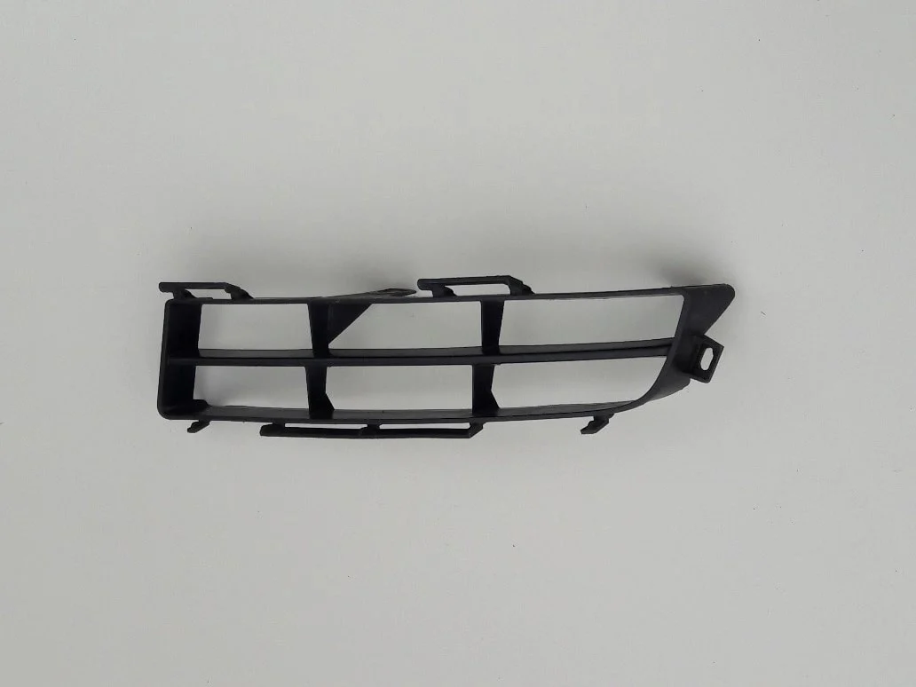 avensis-verso-zaslepka-zderzaka-lewy-przod-01-07-a53113-44080-ed-car.pl-6216181